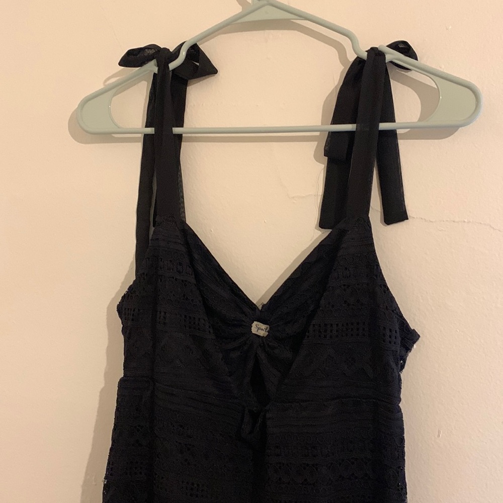 kohls black dress front keyhole cut out